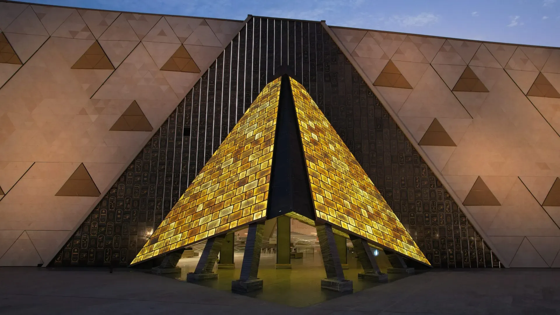 Grand Egyptian Museum 2026: What Visitors Need to Know