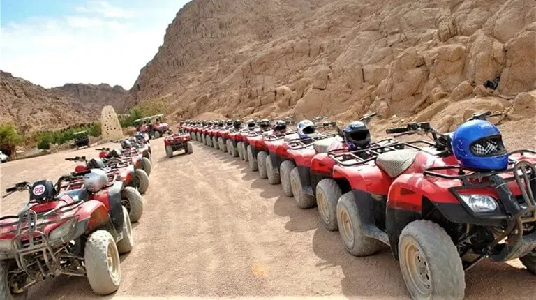 Hurghada Quad Bike Desert Safari with BBQ Dinner